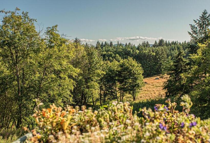 فندق Healing Ponds Farm