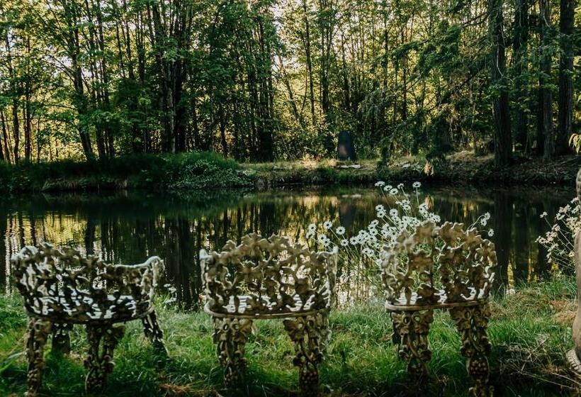 فندق Healing Ponds Farm