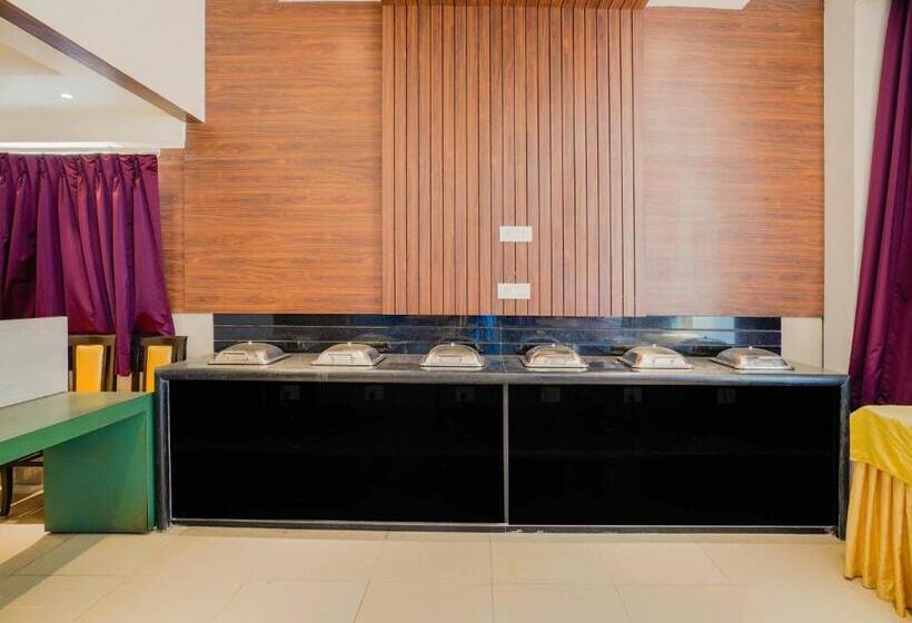 Отель Le Mount Plaza Near Igi Airport