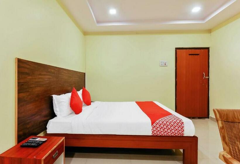 Отель Oyo Home 37838 Bahavni Residency