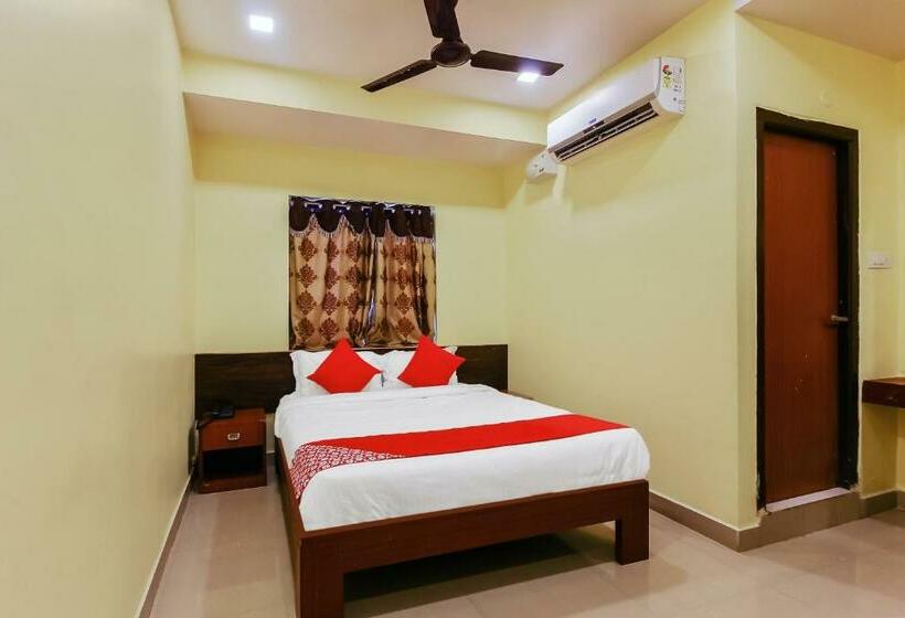 Отель Oyo Home 37838 Bahavni Residency