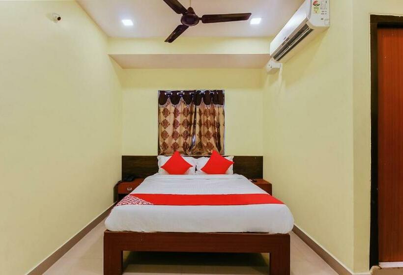 Отель Oyo Home 37838 Bahavni Residency