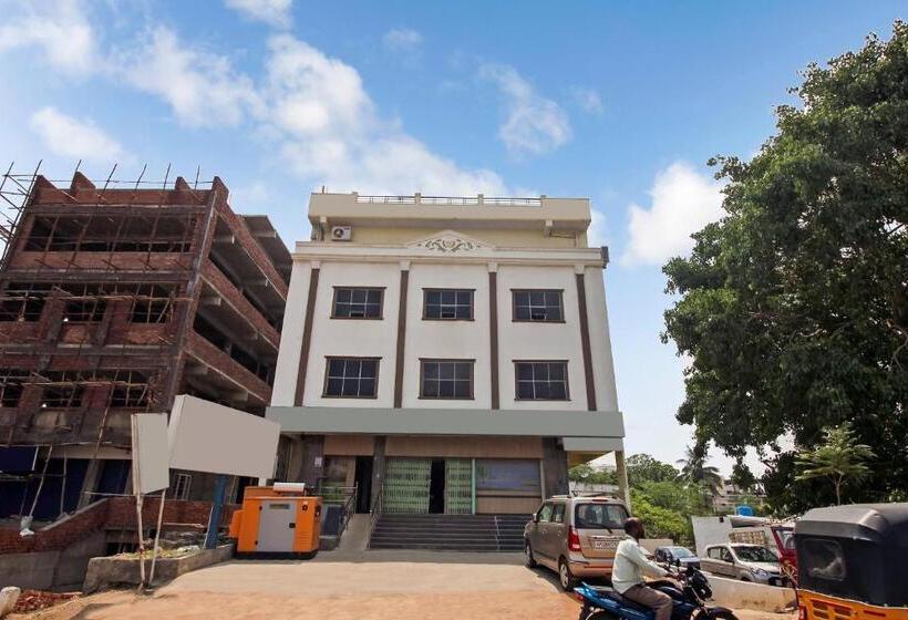 Отель Oyo Home 37838 Bahavni Residency