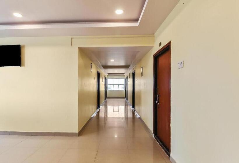 Отель Oyo Home 37838 Bahavni Residency