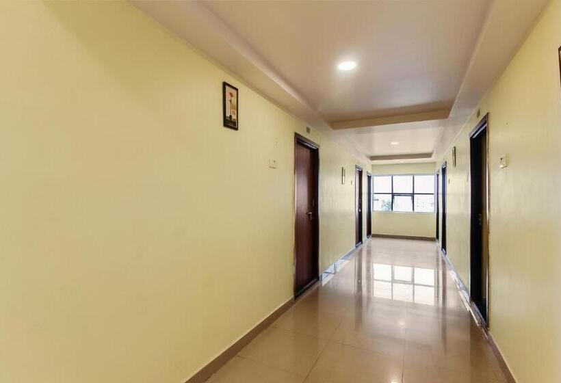 Отель Oyo Home 37838 Bahavni Residency