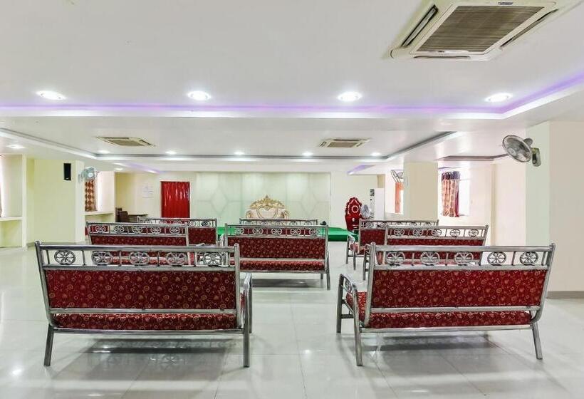 Отель Oyo Home 37838 Bahavni Residency