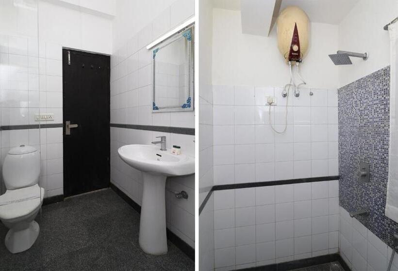 هتل Oyo Shanti Uday