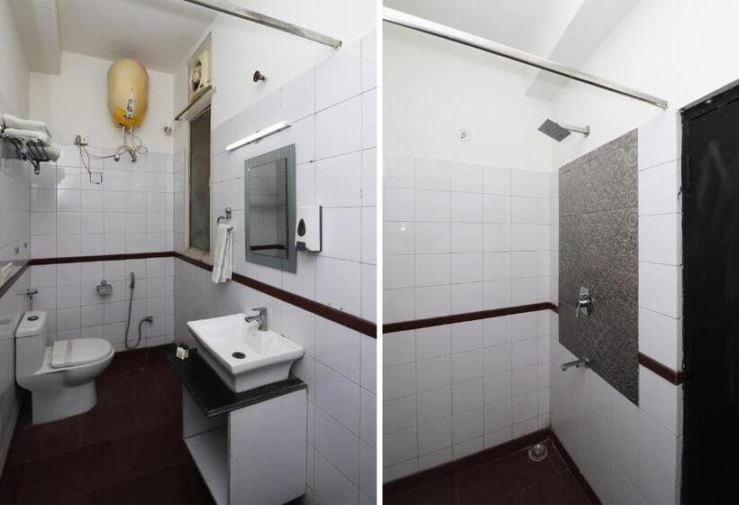 هتل Oyo Shanti Uday