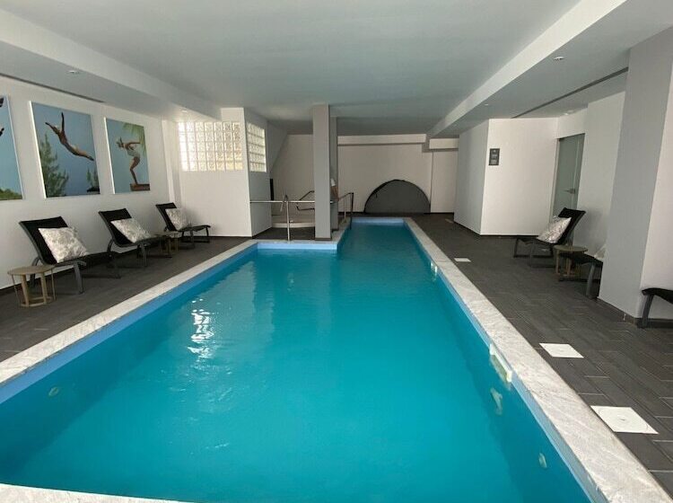 ホテル Villa Rey Spa &