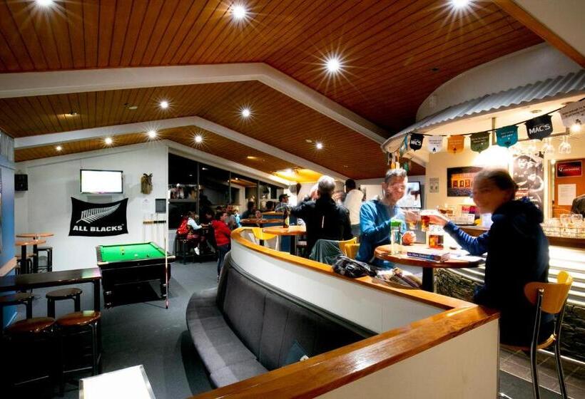 Mt Cook Lodge And Motels