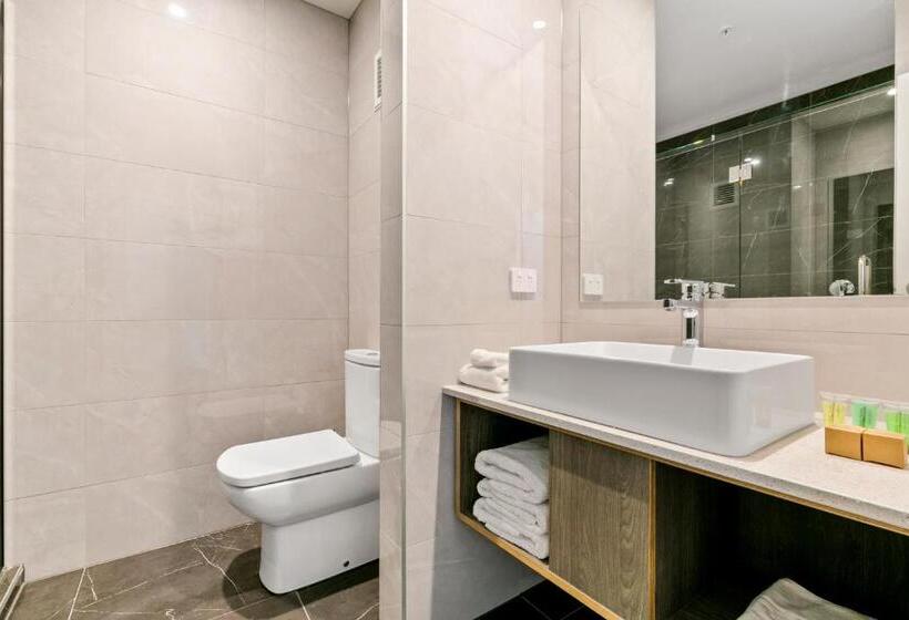 Mt Cook Lodge And Motels