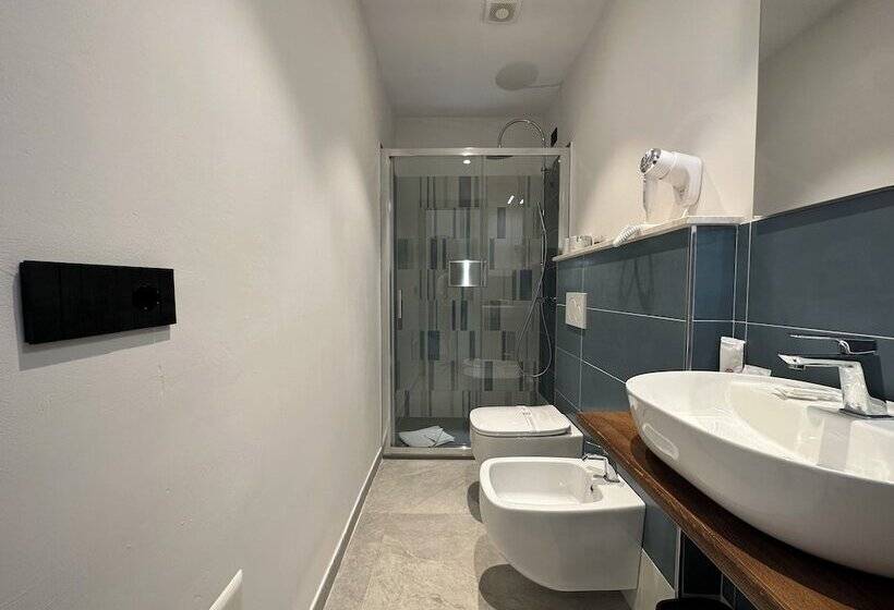 پانسیون Dolmen Guest House