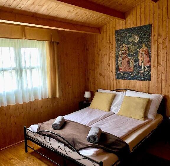 Пансион Eszter Ház