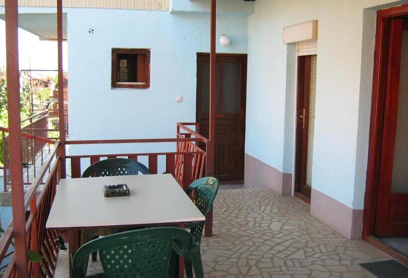 پانسیون Guest House Hristiva