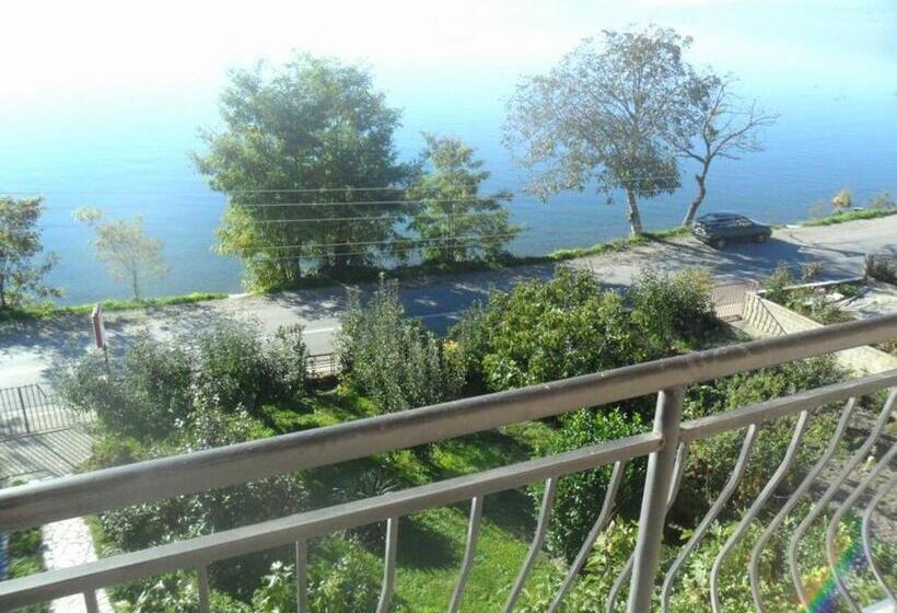 پانسیون Guesthouse Zimovski