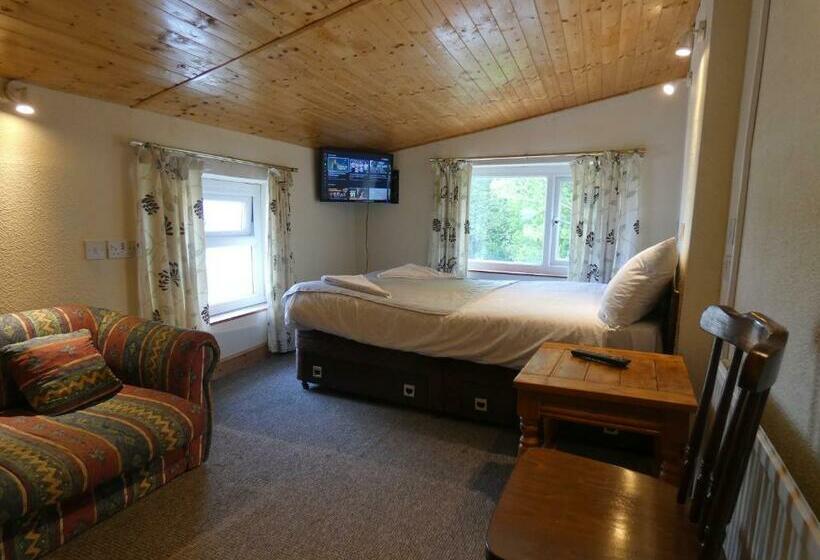 بنسيون Hill Breeze House