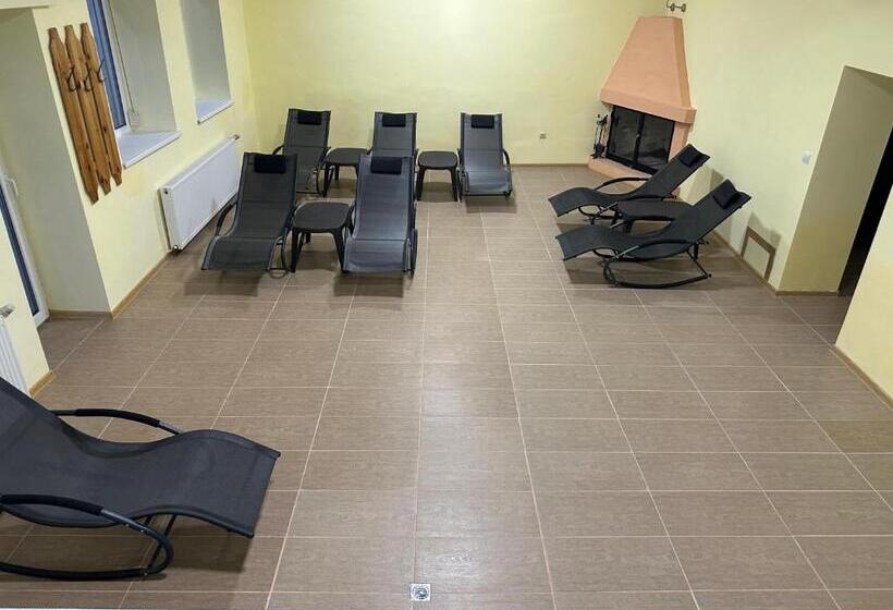 بنسيون Kremena Guest House