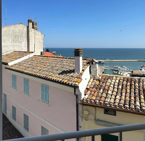 Пансион La Residenza Di Opera Arte