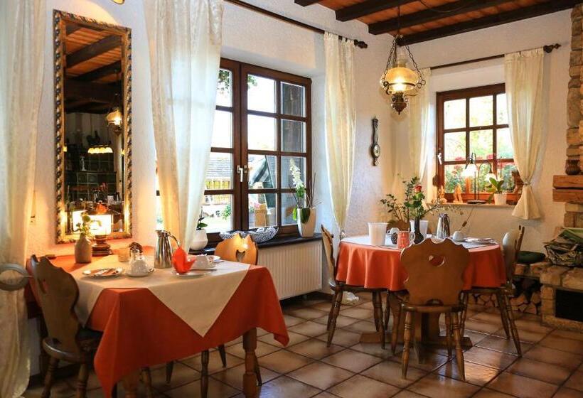 Pension Zur Weinlaube