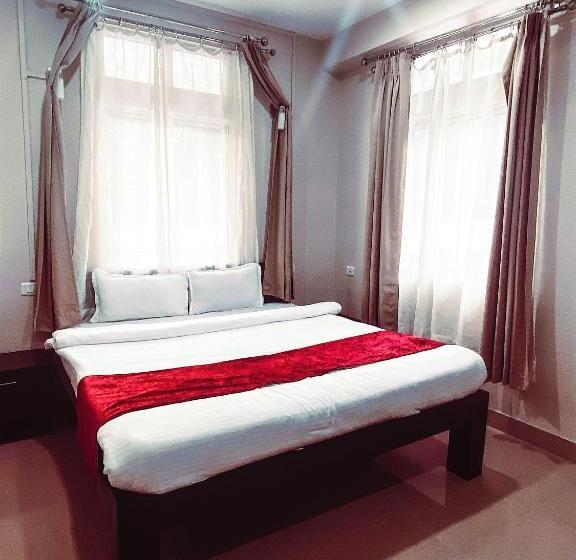 אתר נופש La Nicholas Lake View By Summit Hotels