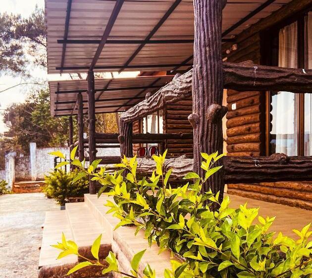 אתר נופש La Nicholas Lake View By Summit Hotels