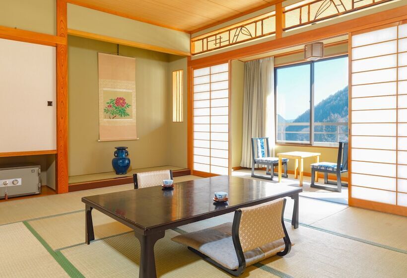 ריוקאן Ooedo Onsen Monogatari Kakeyu