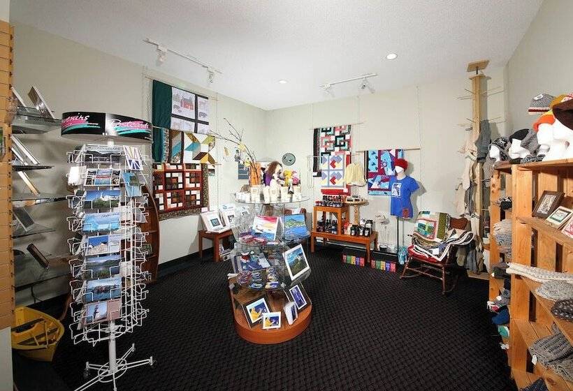 Общежитие Fisherman S Landing Inn