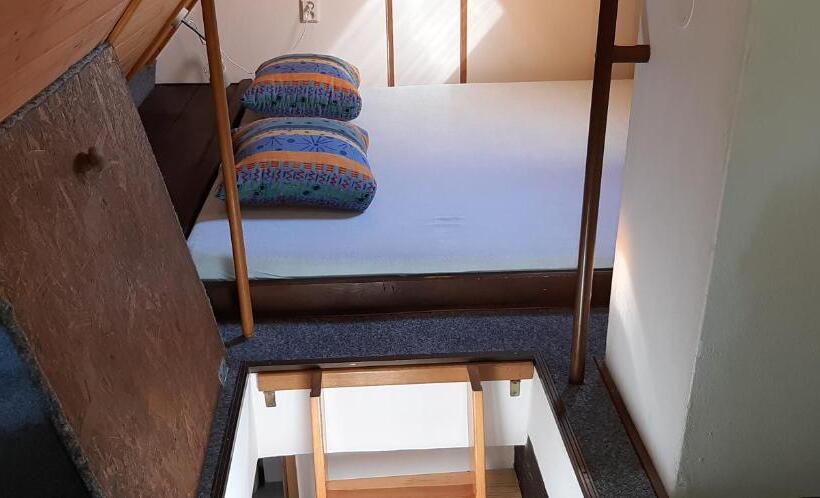 住宿加早餐  Chalupa U Studánky