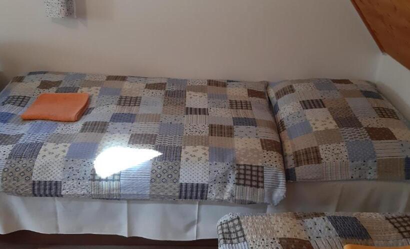 住宿加早餐  Chalupa U Studánky