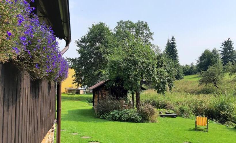 住宿加早餐  Chalupa U Studánky