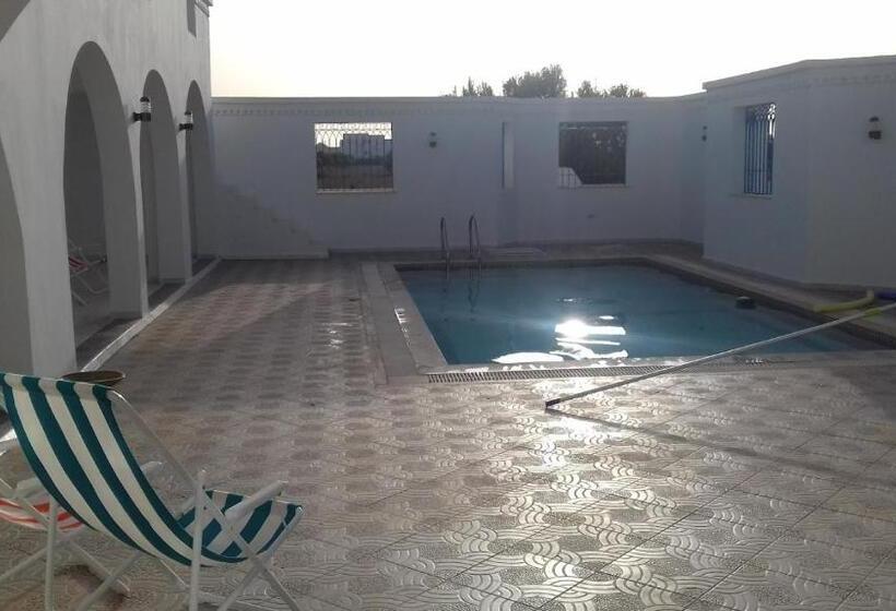 مبيت وإفطار Dar Mamina