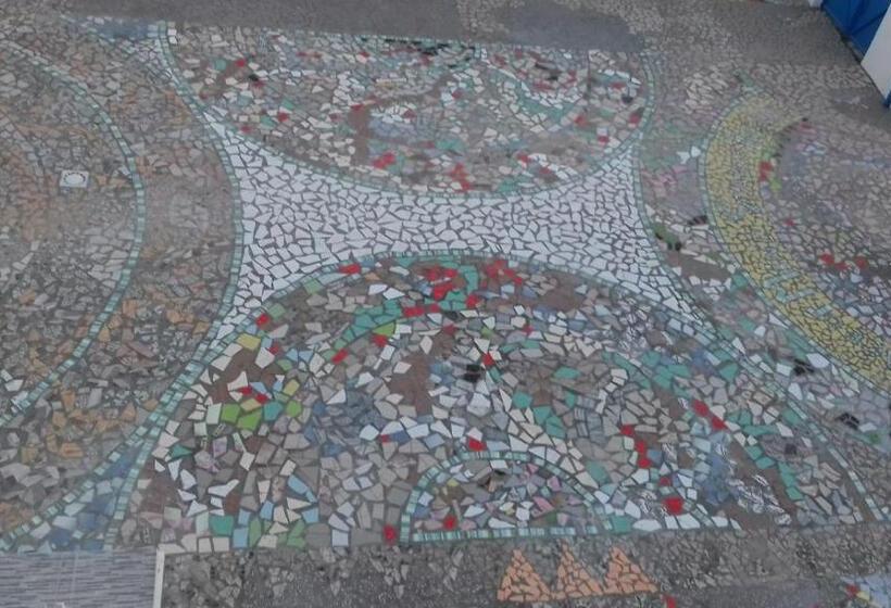 住宿加早餐  Dar Mamina