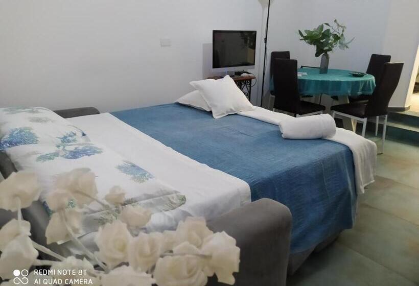 تختخواب و صبحانه Iggh Il Glicine Guest House
