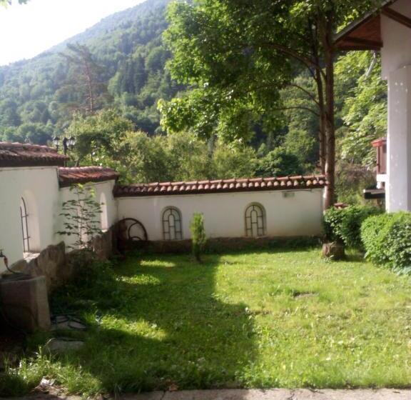 Family Hotel Pchelina