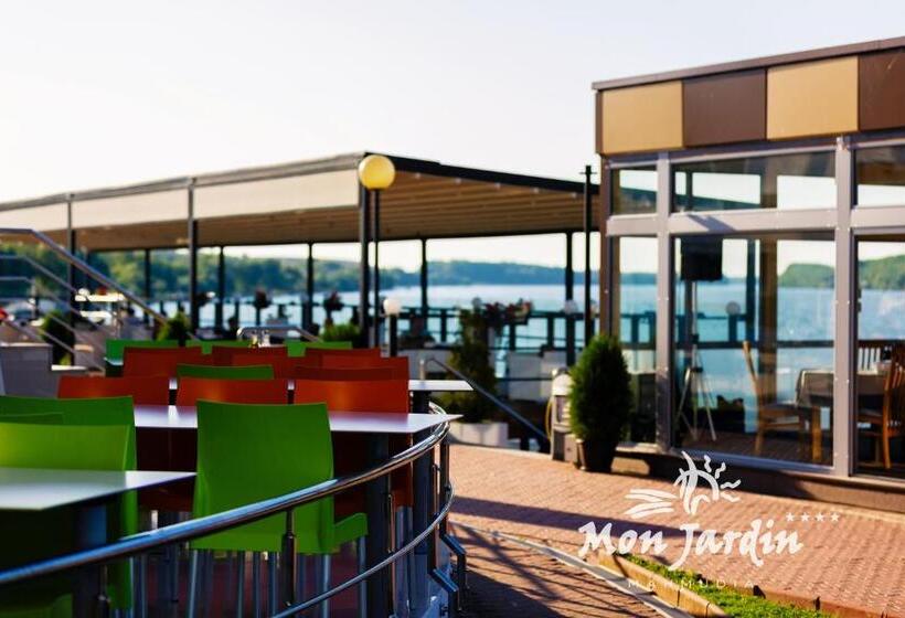 Отель Mon Jardin