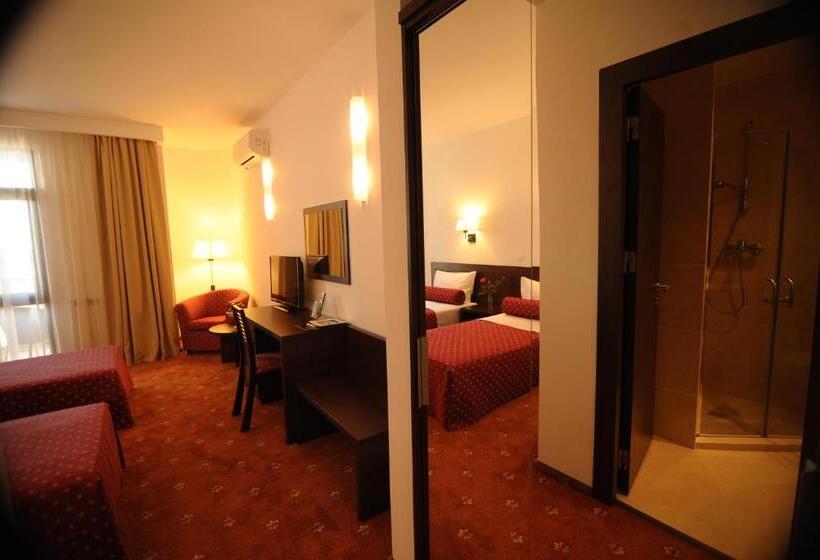 Отель Mon Jardin