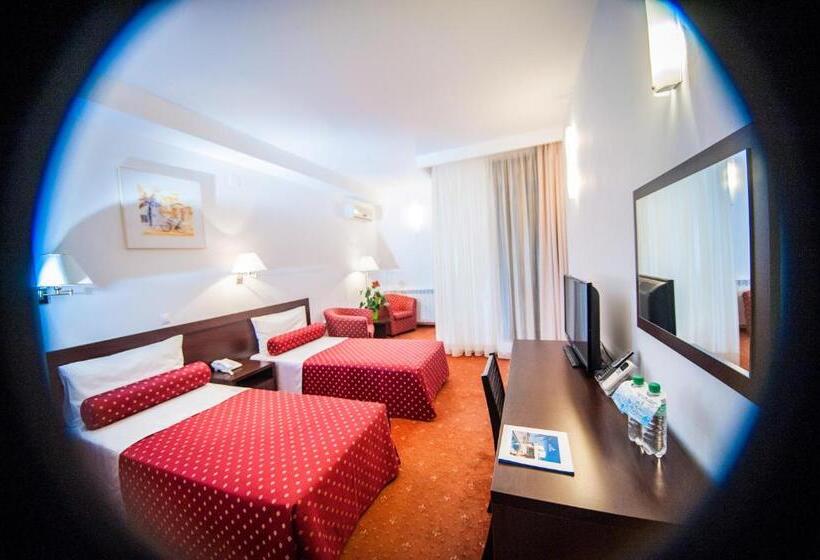 Отель Mon Jardin