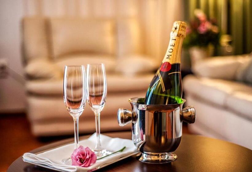 Отель Mon Jardin