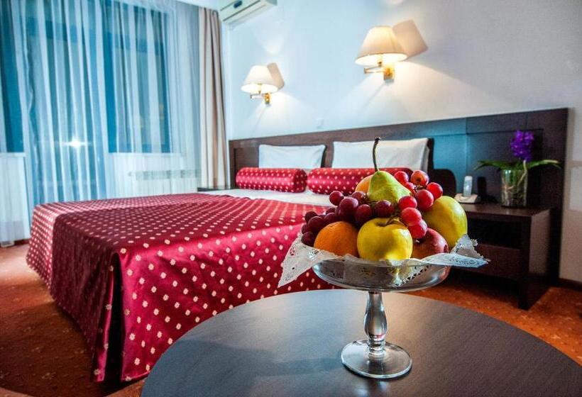 Отель Mon Jardin