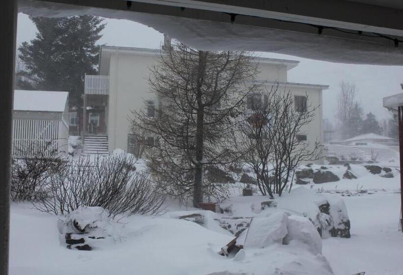 ペンション The Guesthouse By The Fjord