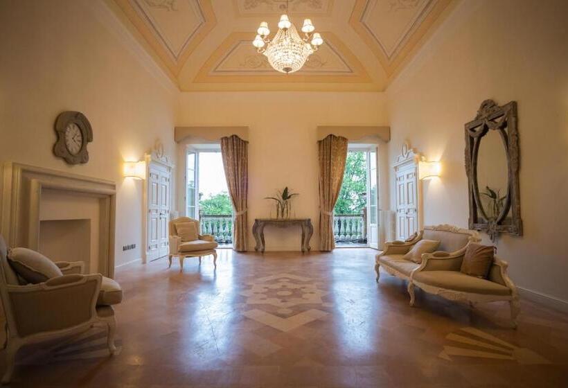 بنسيون Villa Nena