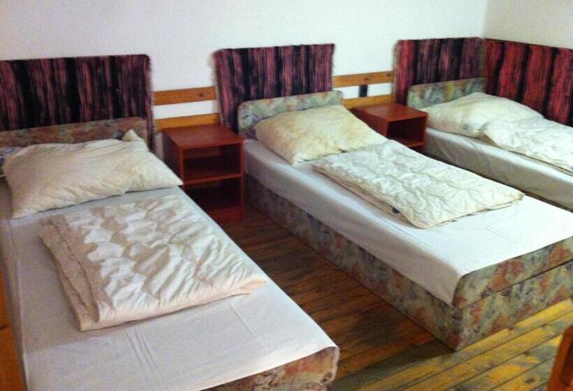 Season Hostel 2