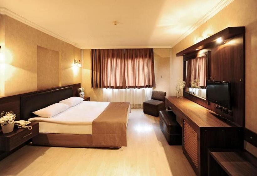 üstün Hotel Alsancak