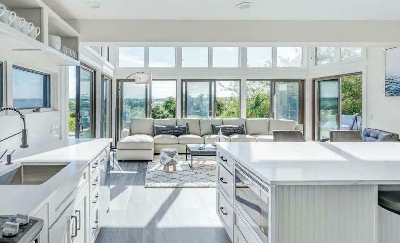 Townhouses & Captain S Quarters