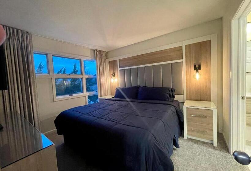 Townhouses & Captain S Quarters