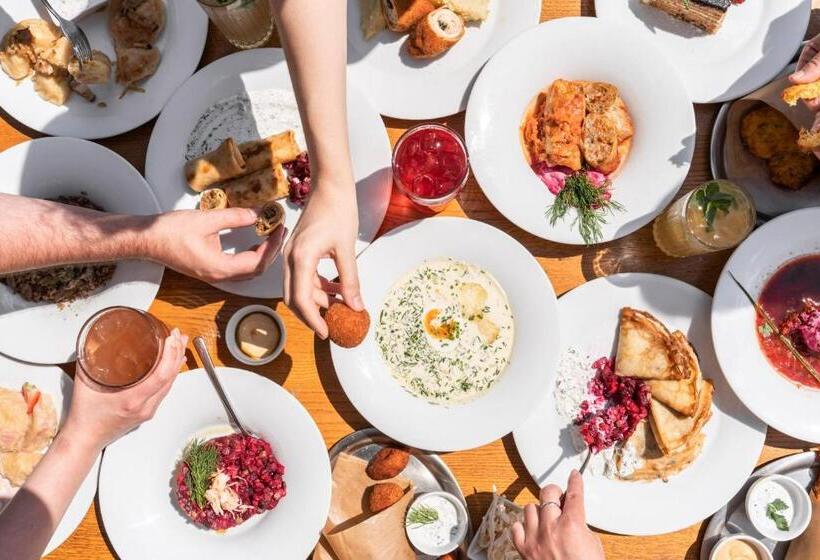 Grandhotel Sluchátko   Ex Zámecký