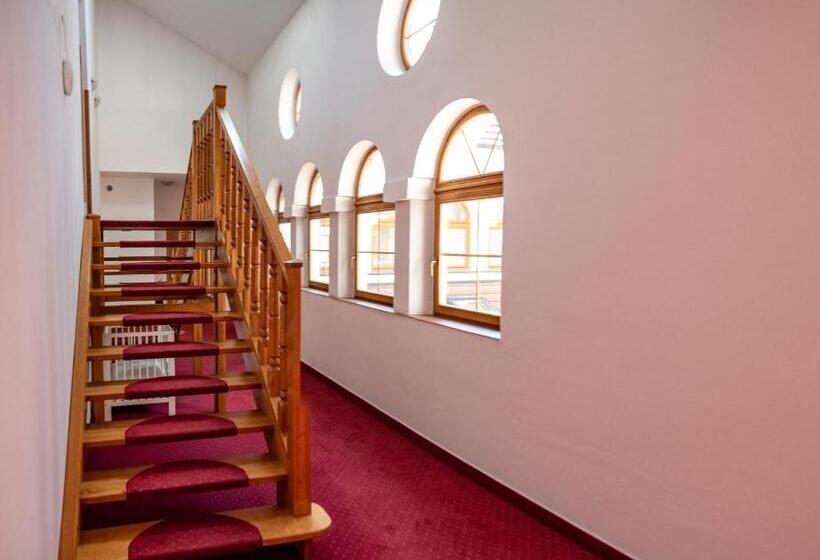 Grandhotel Sluchátko   Ex Zámecký