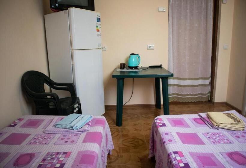 호텔 база відпочинку сонячна