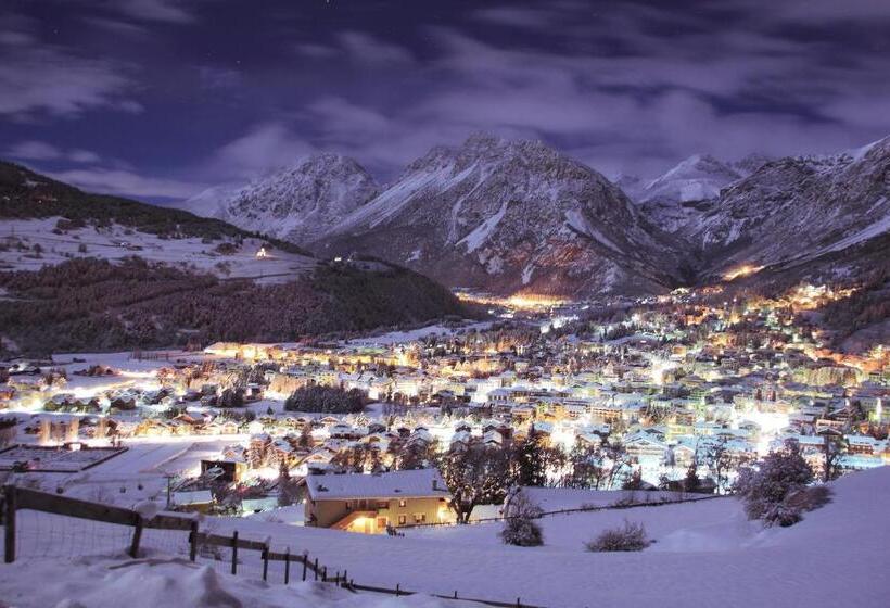 ホテル Sci Sport Rooms & Suites