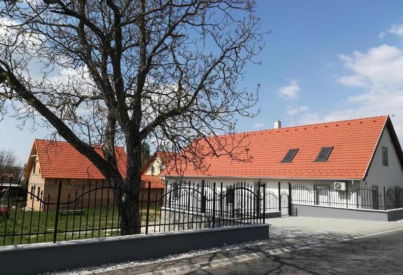 פנסיון Bordoma Falusi Vendégház